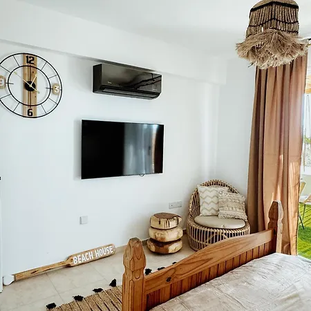 Nissi Si Lux Boho On Nissi * Ajía Nápa